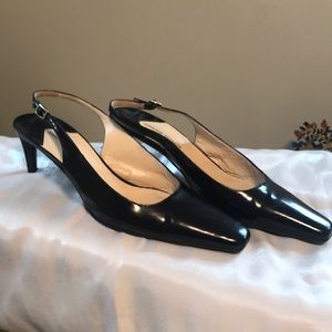 Adrienne Vittadini elegant shoes.